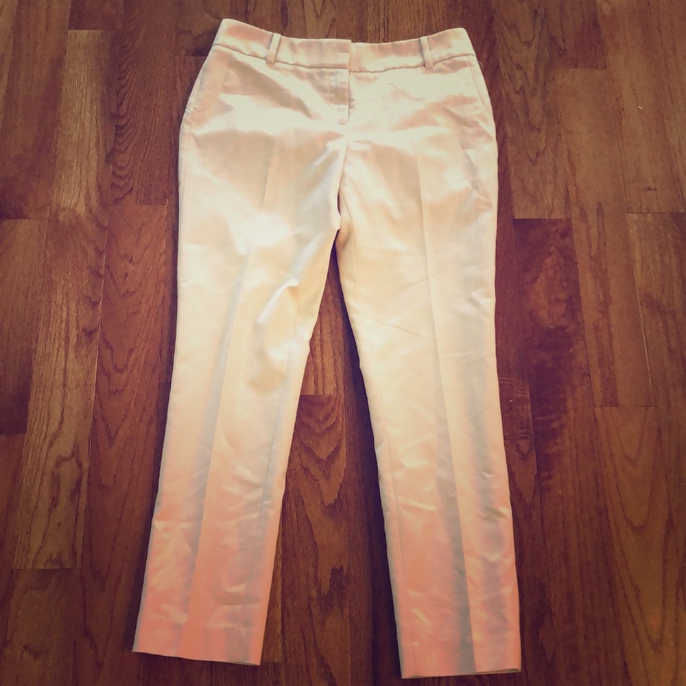 Women’s pale pink trousers